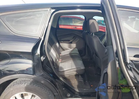 2017 Ford Escape S z USA, uszkodzony, nr VIN 1FMCU0F75HUD24633